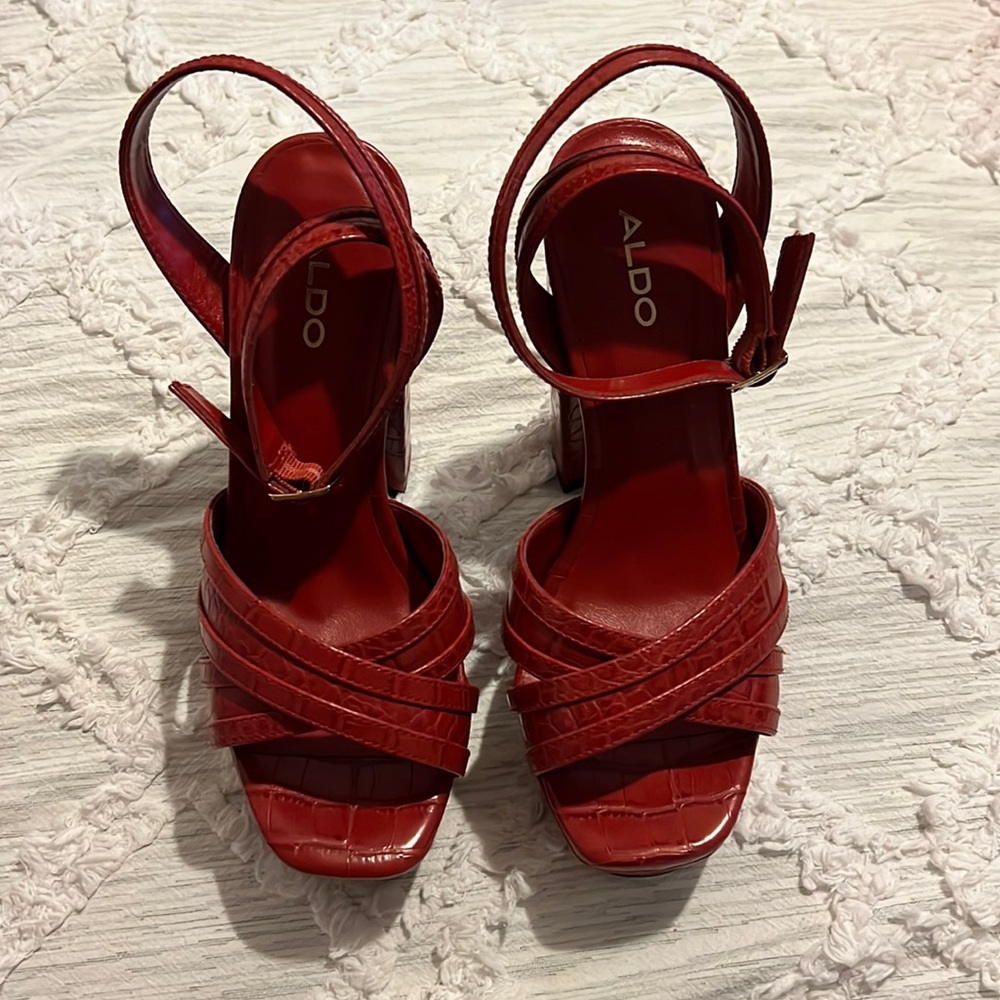 Platform Sz 7.5 Heel Red Block High Open Toe Ankle Strap Croc Vegan Shoes Aldo
